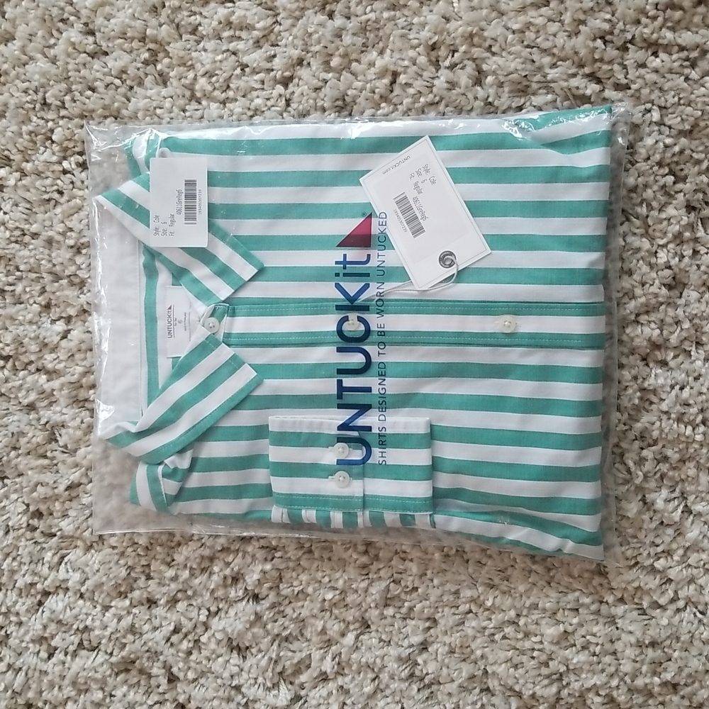 UNTUCKit Cole Shirt - NWT